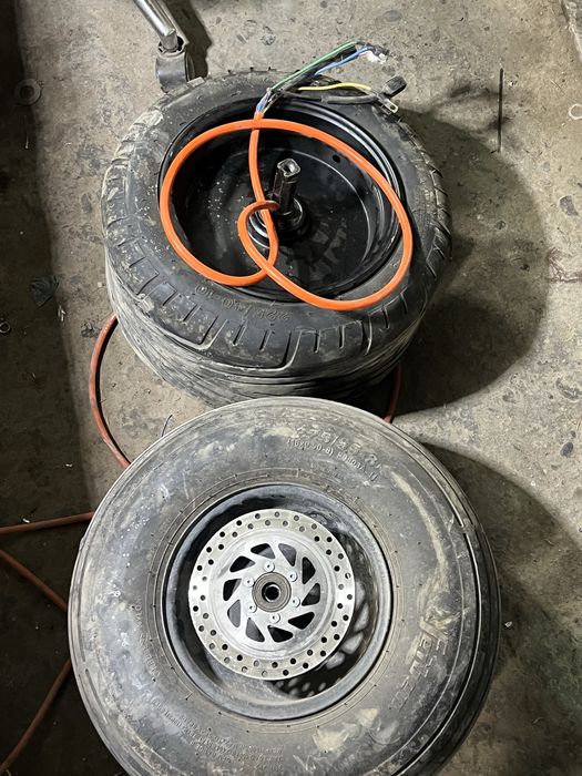Mator sotiladu balonla bl qoshb beriladi ikkalasini ogN odamga