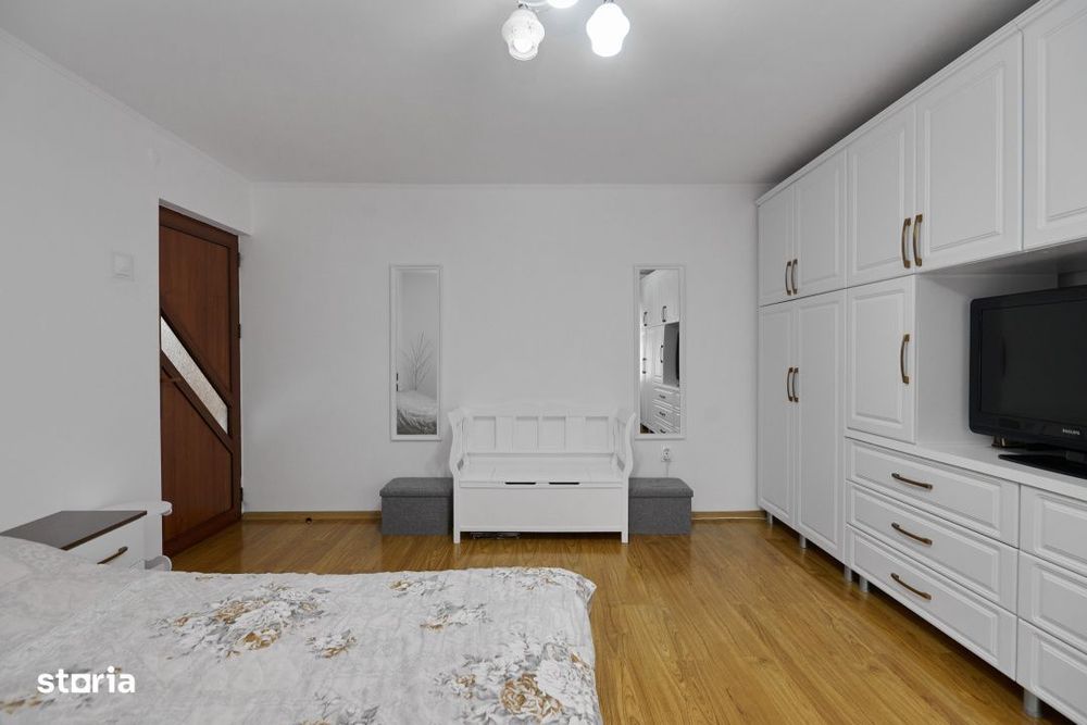 Casa + teren 507 mp cu vecin padurea Pitesti