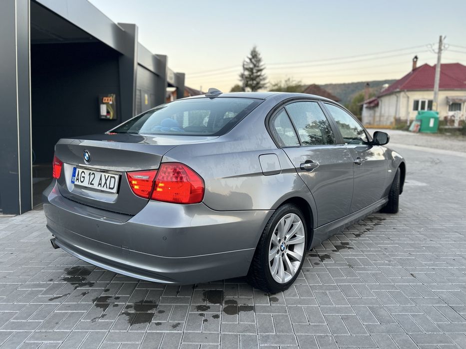 BMW Seria 3 2010 — imagine 4