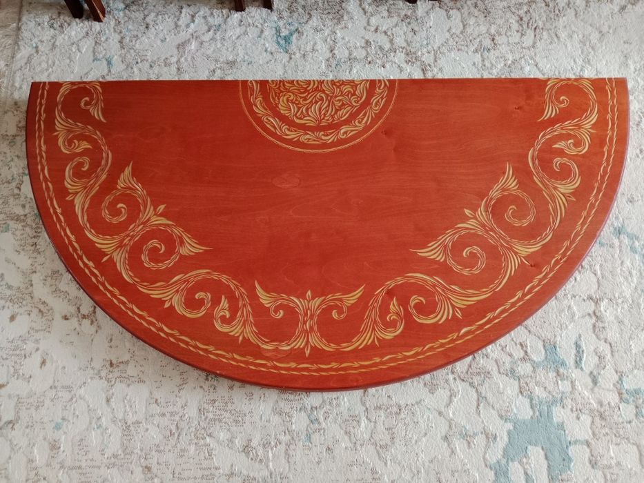 Продам круглый стол