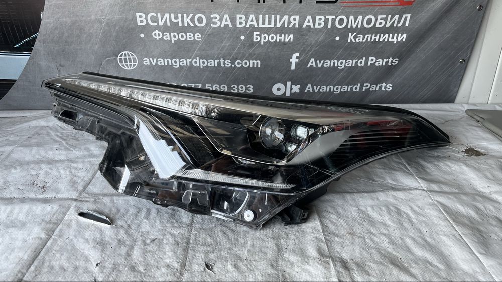 3 броя десен и ляв фар Toyota CHR 2016-