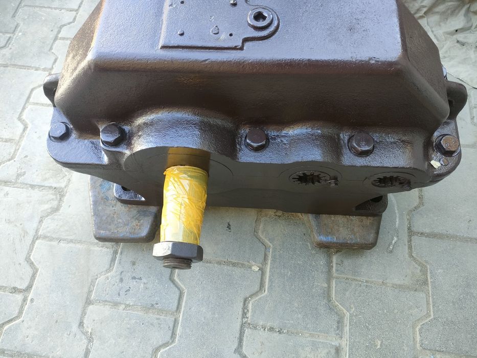 Продам редуктор. Ц2у 160