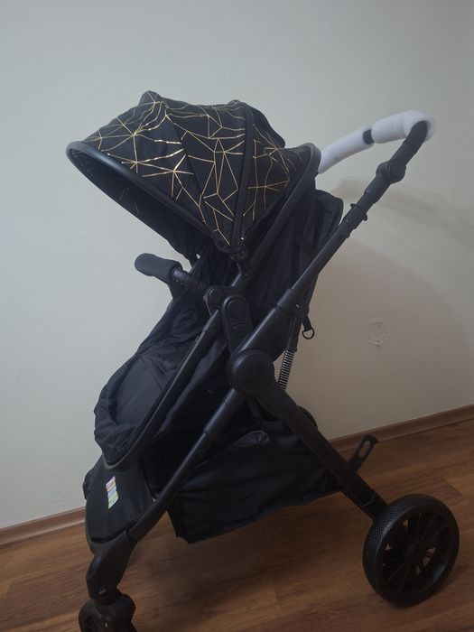 Vand carut bebe 3 in 1 nou nout