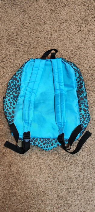 Рюкзаки и сумочка Lipton