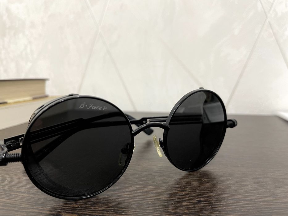 Продам солнцезащитные очки