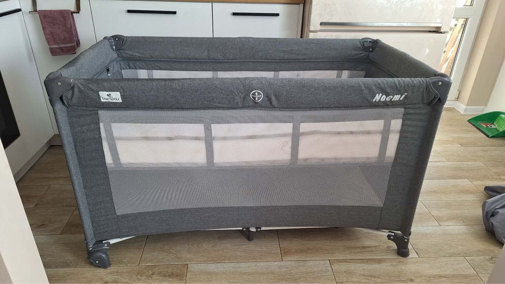 Сгъваема кошара със матрак