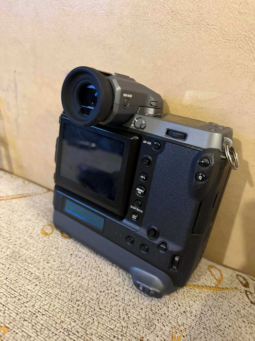 Fujifilm GFX 100, 102MPx + Mamiya Sekor C 80 mm 1,9 + Kipon adapter