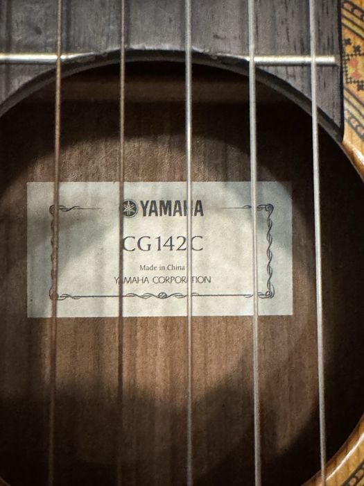 Гитара Yamaha CG142C