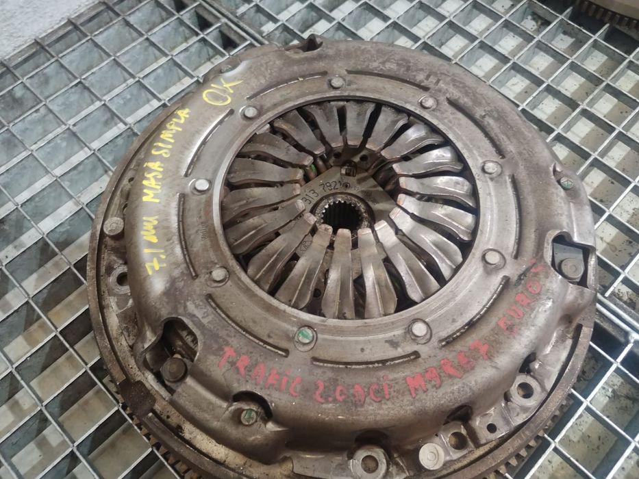 kit ambreiaj volanta masa simpla 2.0dci m9re780 renault trafic 2 euro 5  disc 7,1 mm 8201313792