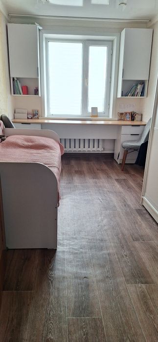 Продам 4х комн квартиру