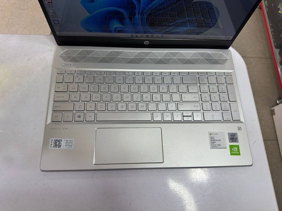 HP Pavilion core i5-1035G1 DDR4 8/512 SSD MX250-2GB