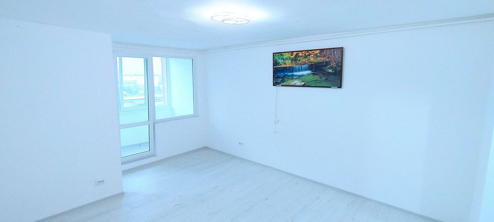 Vând garsonieră Brasov