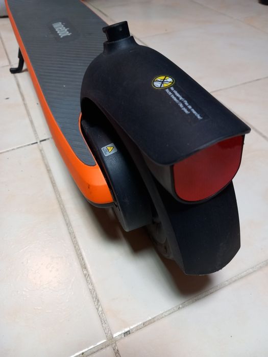 Trotinetă electrică Ninebot eKickScooter C2 – aproape nouă, sept 2024