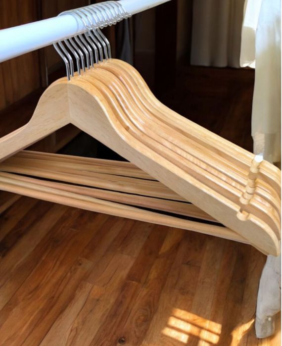 Вешалки / плечики деревянные