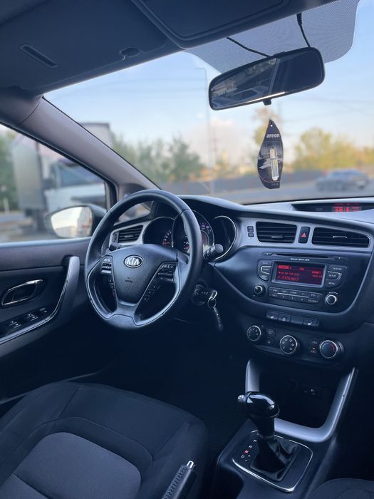 Kia ceed 2013 года