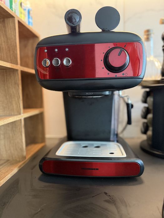 Vand aparat de cafea