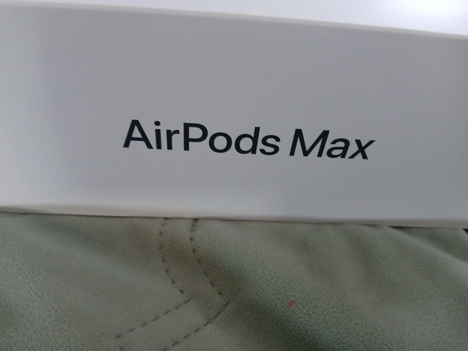 Air pods max чисто нови