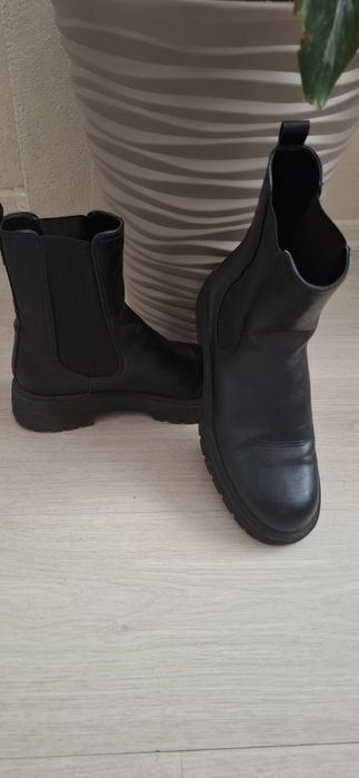 Дамски кожени боти