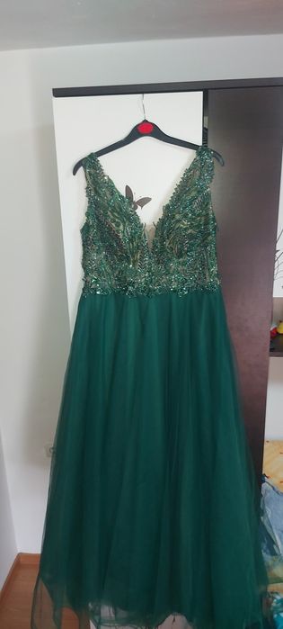 Vând rochie de seara deosebita