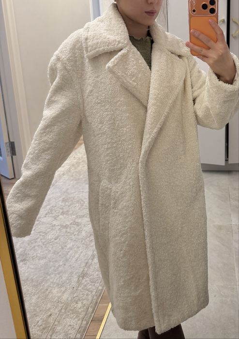 Продам шубу от Guess