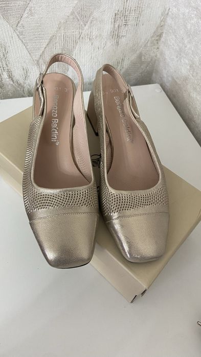 Продам туфли в отличном состоянии