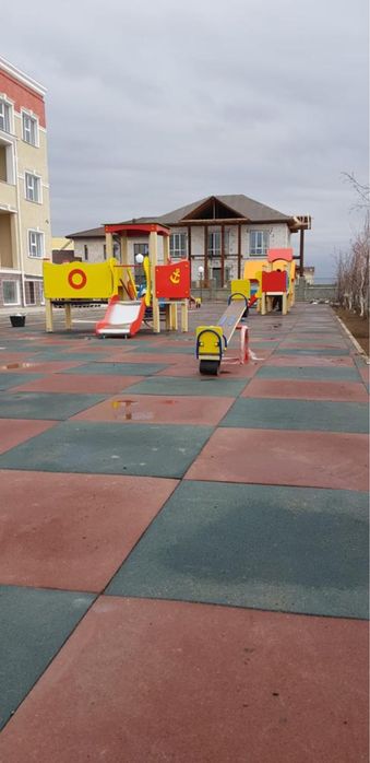 Резиновое пркрытие, тартан