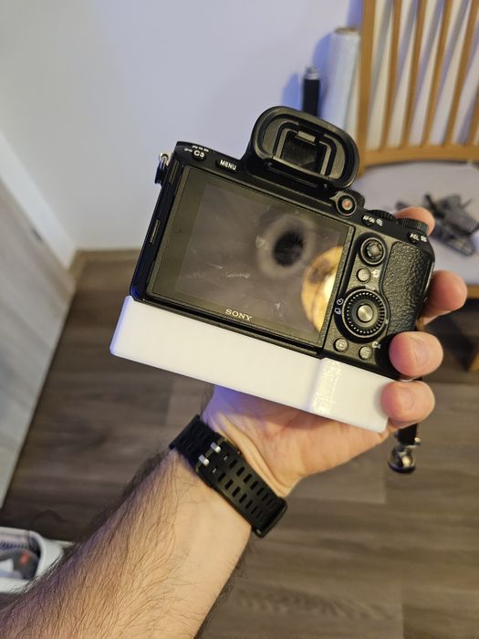 Grip Sony A7III si Sony A9