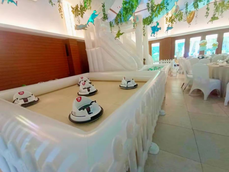 Castel gonflabil bubble house trambulina masinute electrice kart anima