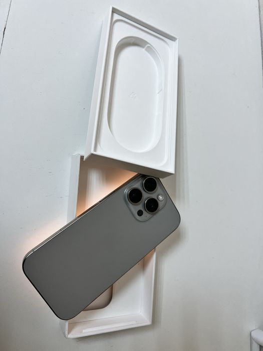 Iphone 16 pro 256gb natural titanium