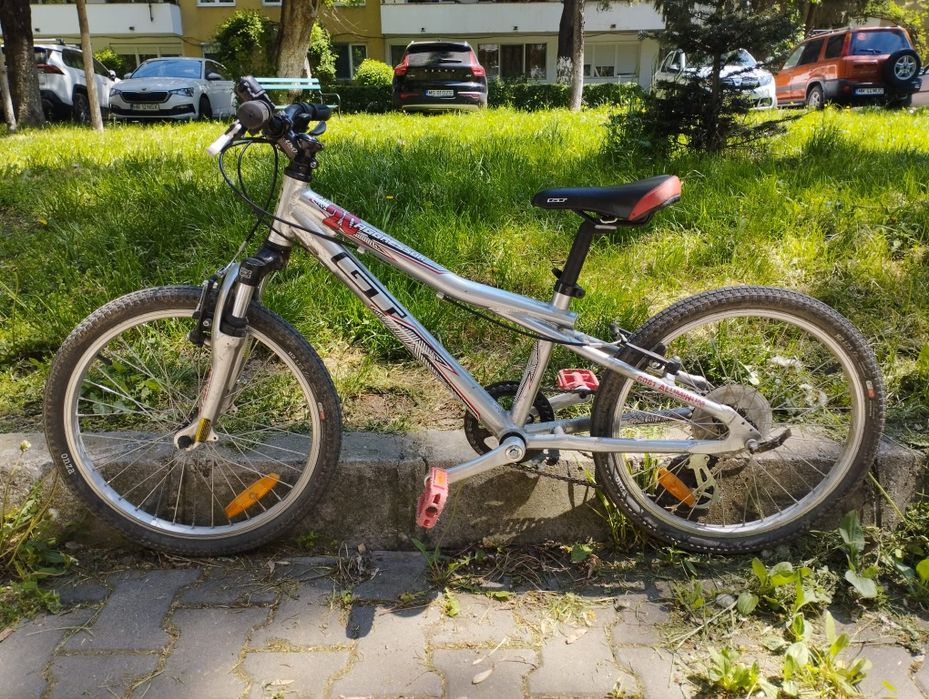 Bicicleta MTB  Agresor 20 pt copii
