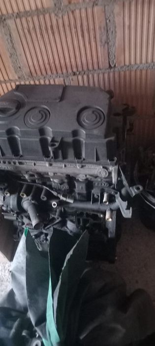 Vand motor skoda cod motor BMM plus un  set de jante  R16 255