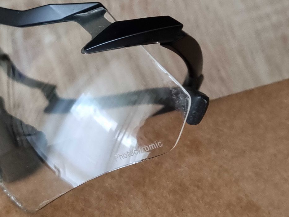 Очила за колоездене Shimano Aerolite P и Shimano Equinox Photochromic Sunglasses
