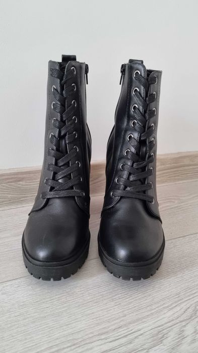 Боти от изкуствена кожа 40 р-р