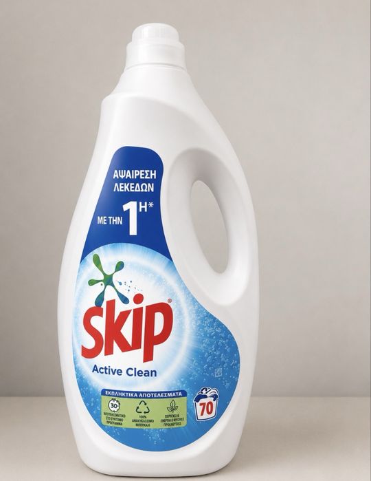 Skip Active Clean Течен перилен препарат за бяло и цветно пране