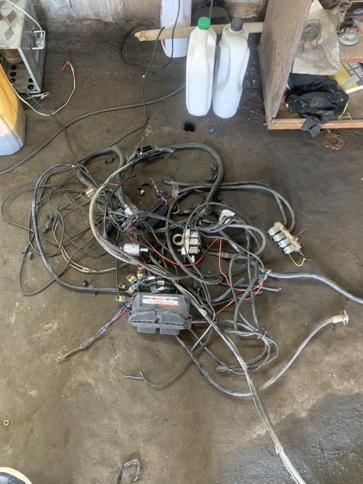 Продам Два газавых балона