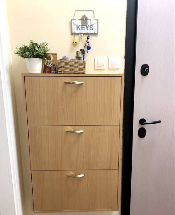 Шкаф за обувки   25 евро + подарък