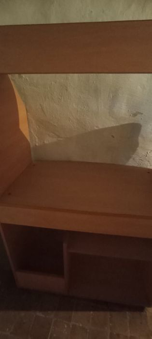 Стол для комьютера