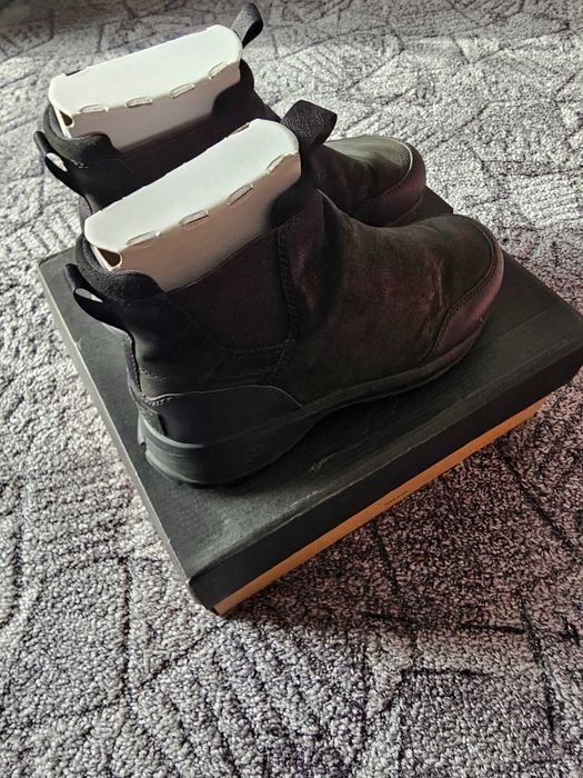 Ghete UGG de piele nabuc impermeabile