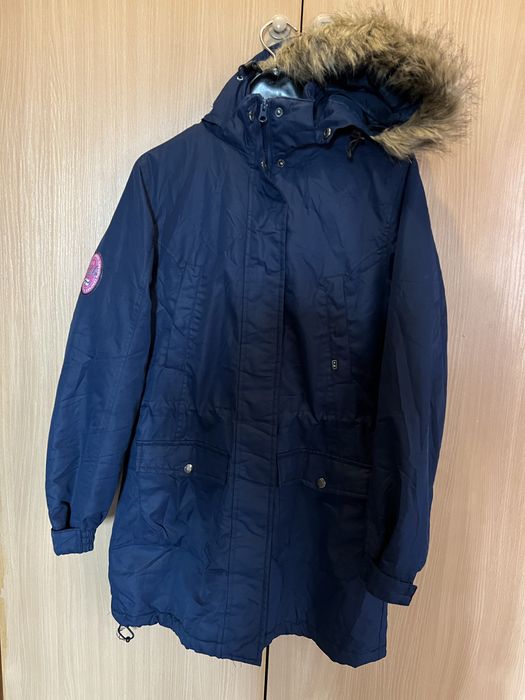 Дамско яке с качулка