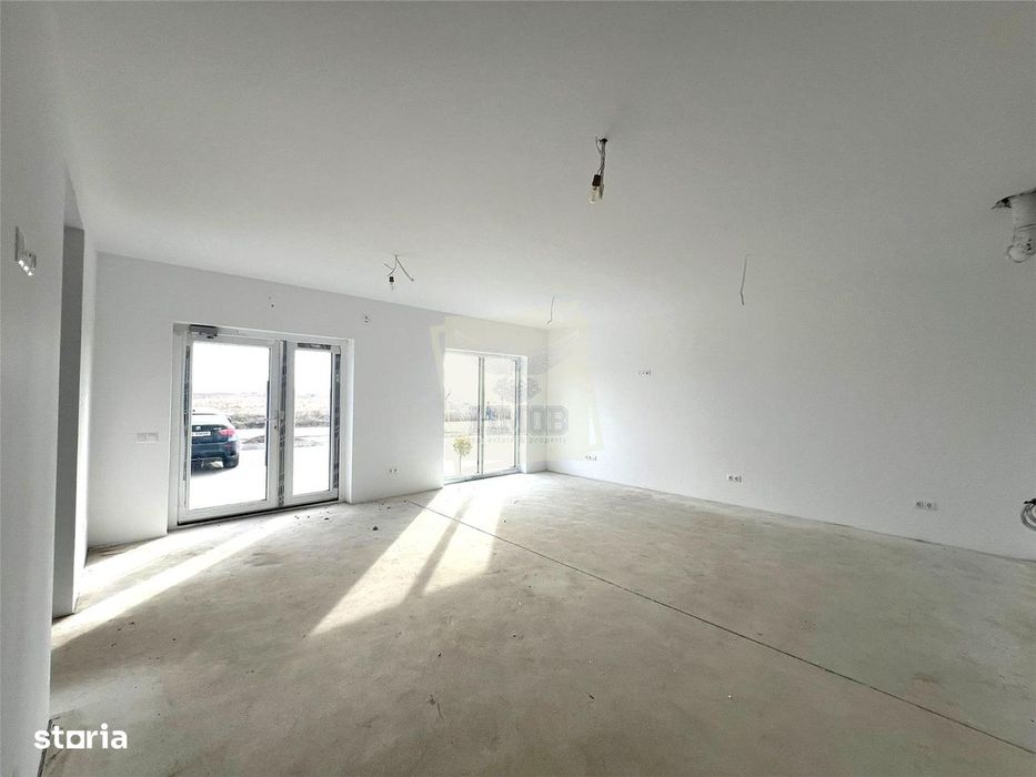 Spatiu comercial 70 mpu cu vitrina stradala 12 ml 2 parcari la Dedeman
