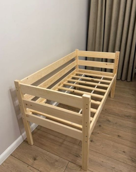 Продаётся Манеж-кровать