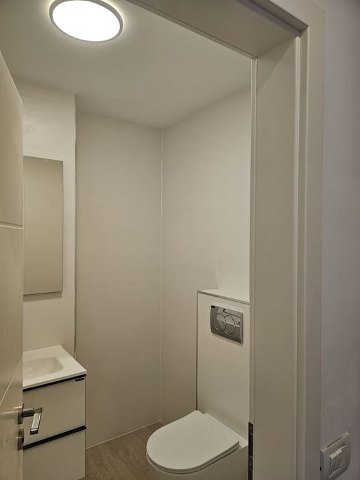 Apartament 4 camere decomandat+ 2 bai. Tomis 3
