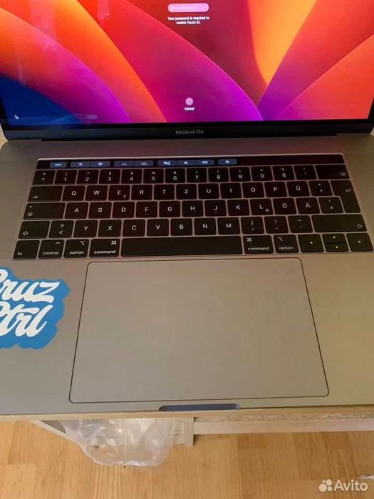 Macbook Pro 15 2019 i9/32gb RAM/ 512gb SSD