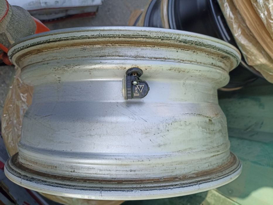 Диски R 15 равон R3 оригинальные