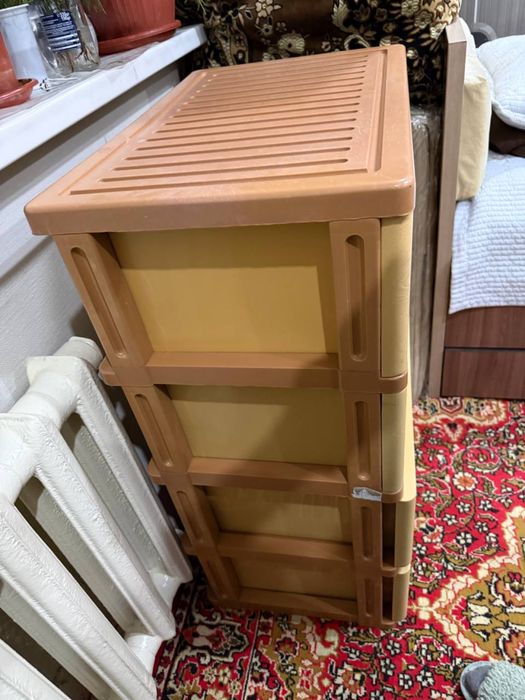 Пластиковый Шкаф для хранение  одежды. Комод