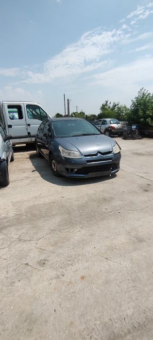 Dezmembrez Citroen C 4