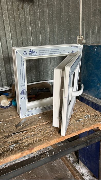 Пластиковые окно дверей готовые