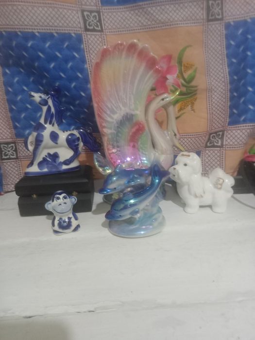 Продам, статуэтку, лошадки.