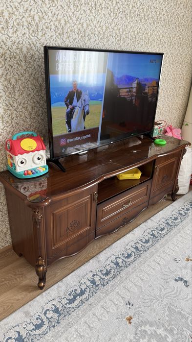 Сервант в гостинную