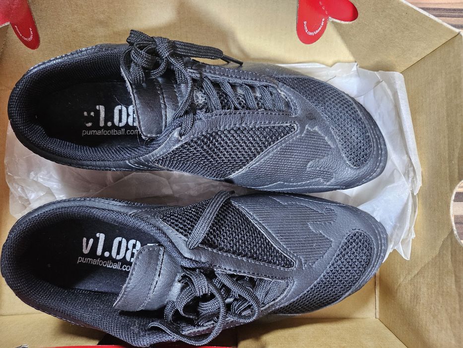 Нови бутони Puma 38 номер, 24 см стелка